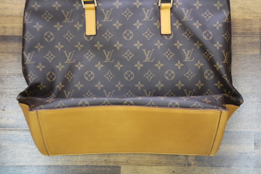 LOUIS VUITTON(ルイヴィトン)の修理紹介 | バッグ、財布、革ジャン等の